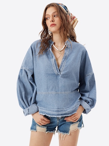 Imily Bela - Blusa en azul: frente