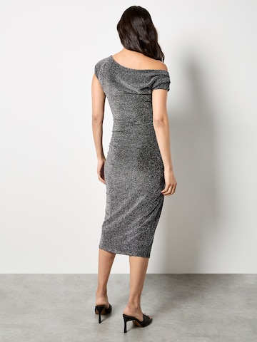 Robe Apricot en argent