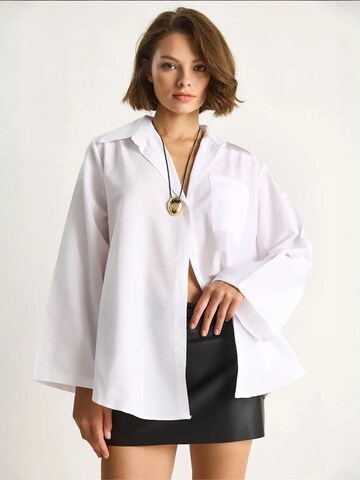 Camicia da donna di Bianco Lucci in bianco