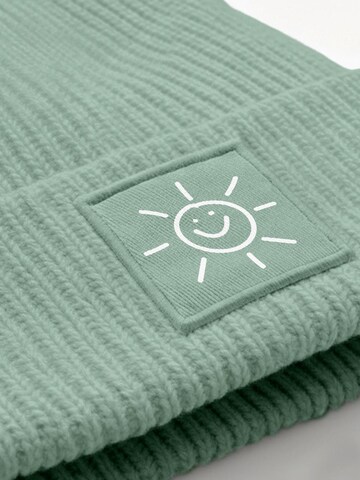 Neverless Beanie 'Sonne' in Green: front