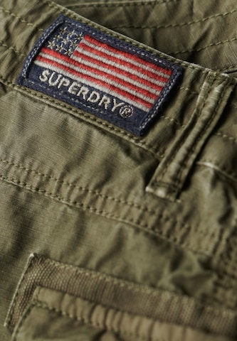Regular Pantalon cargo Superdry en marron