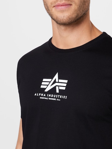 ALPHA INDUSTRIES T-Shirt in Schwarz