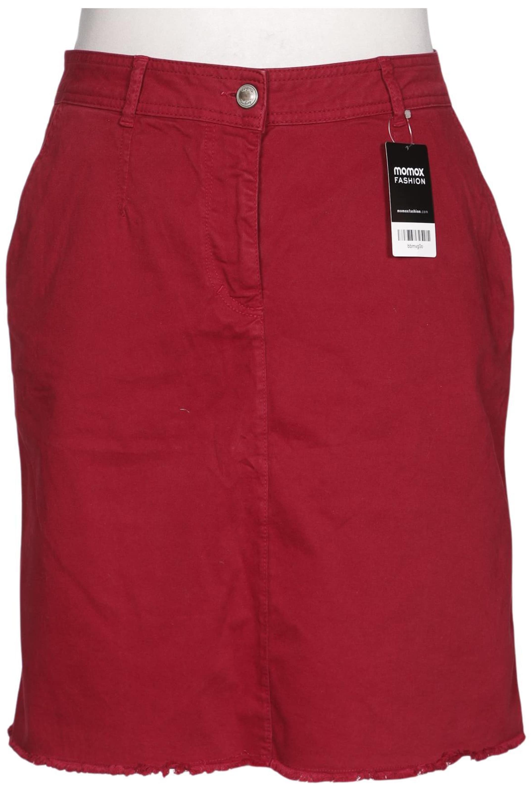 Deerberg Skirt in XXXL in Red: front