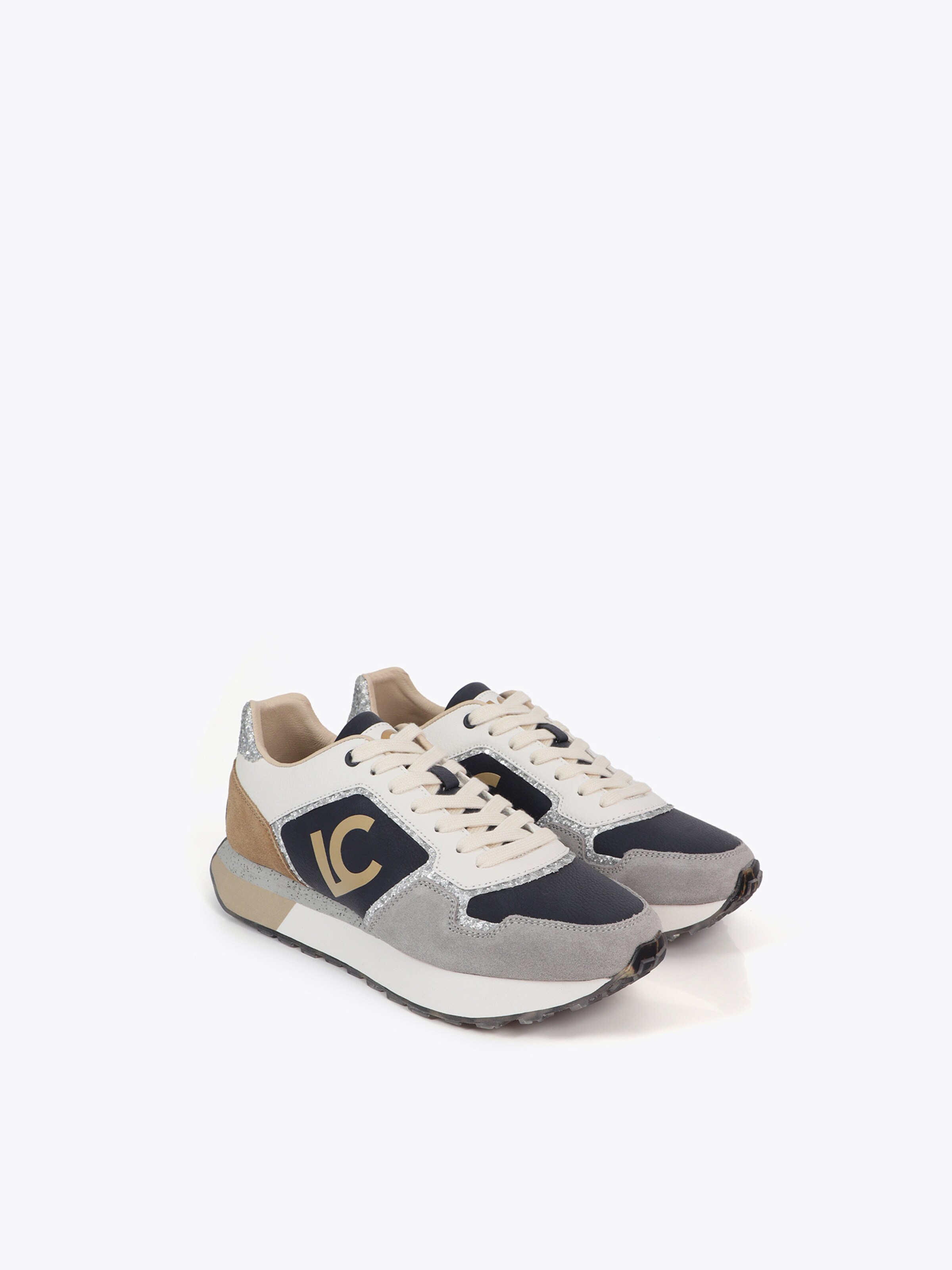 Baskets basses Lola Casademunt en beige