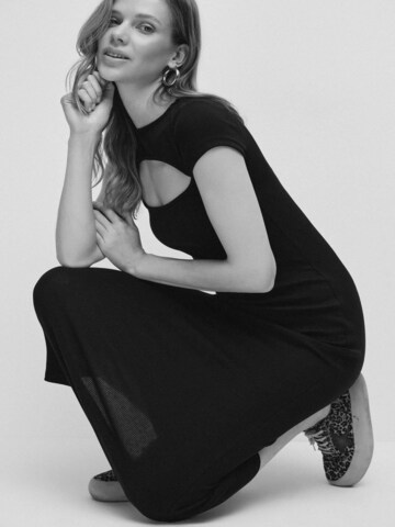 No Matter What Kleid in Schwarz