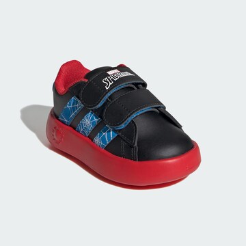 ADIDAS SPORTSWEAR Sneaker 'Adidas x Marvel Spider-Man Grand Court' in Schwarz