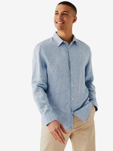 Regular fit Camicia di Marks & Spencer in blu: frontale