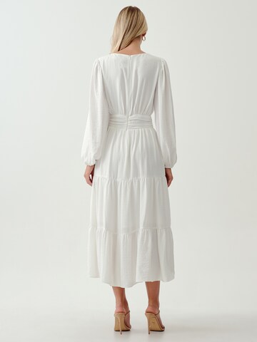 Tussah Dress 'AUORA' in White: back