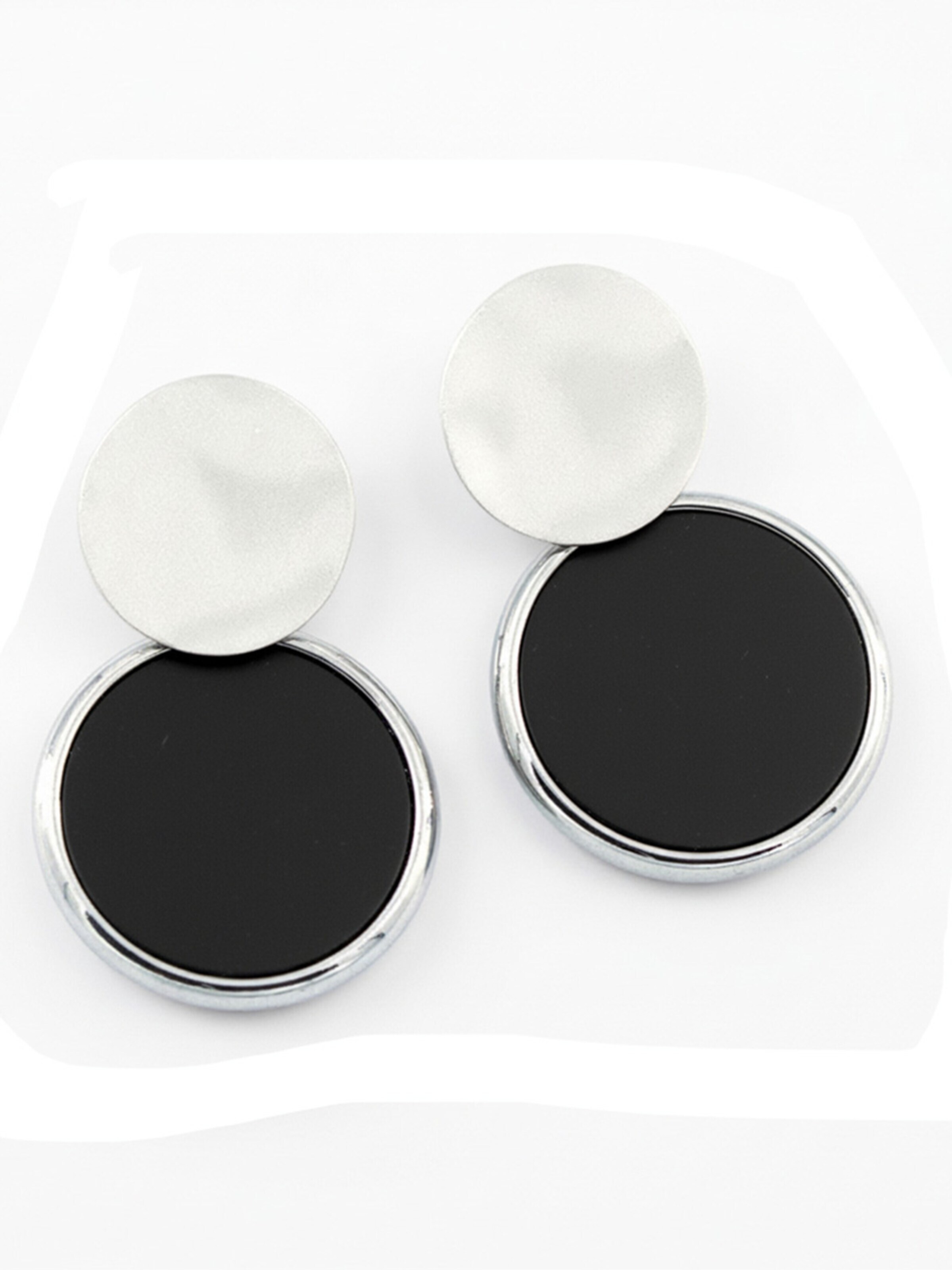 Sergio Engel Earrings in Black
