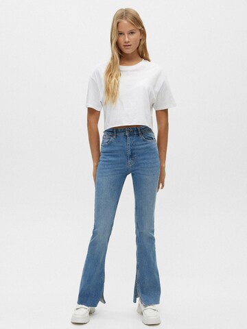 Pull&Bear Flared Jeans in Blau