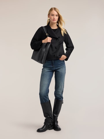 Cappotto invernale di MOTIVI in nero