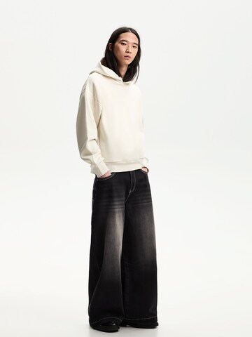 Wide leg Jeans di Bershka in nero: frontale