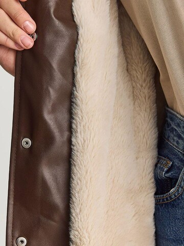 Giacca invernale di Bianco Lucci in marrone