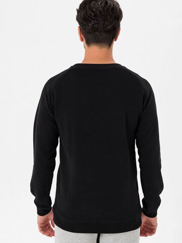 MOROTAI Sweatshirt in Schwarz