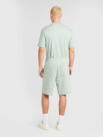 HUGO Regular Shorts 'Nasensio' in Grün