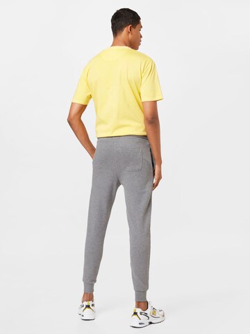 Lyle & Scott Tapered Byxa i grå