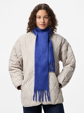 PIECES Scarf 'JINNY' in Blue: front