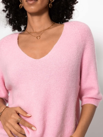 SASSYCLASSY Sweater in Pink