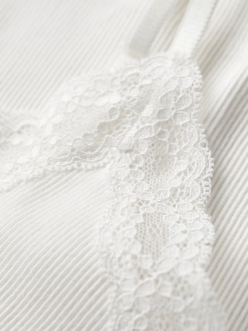 Superdry Top 'Essentials' - fehér