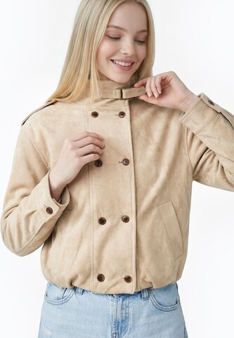 MYMO Between-Season Jacket in Beige