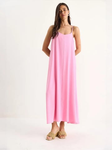 Bianco Lucci - Vestido de verão em rosa