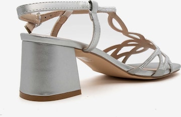 KAMMI Sandals in Silver