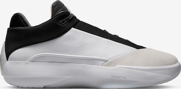 Jordan Низкие кроссовки в Белый: спереди