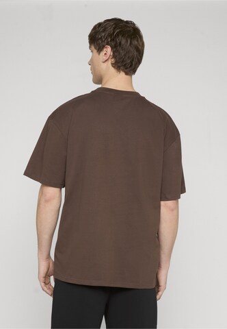 Karl Kani Tričko 'Heritage 89' – hnědá