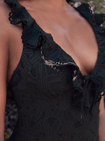 LAURA ASHLEY - Triangular Fato de banho em preto