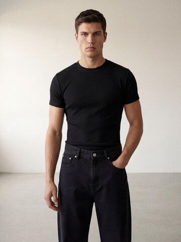 ARMIE Shirt 'The Peter Muscle' in Black: front