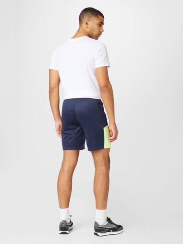 Regular Pantaloni sport de la PUMA pe albastru