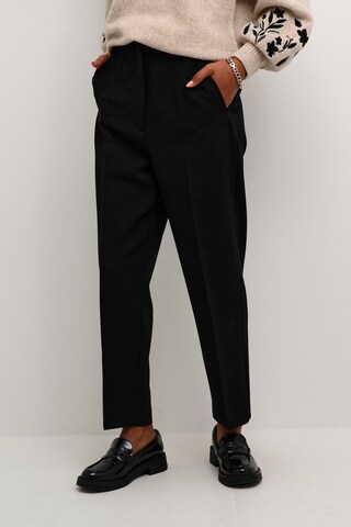 Regular Pantalon à plis 'Hella' Kaffe en noir
