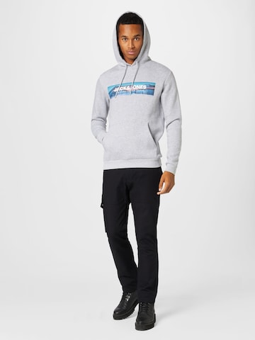 JACK & JONES Sweatshirt 'VALLEY' in Grau