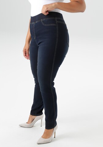 Aniston Skinny Jeans in Blue