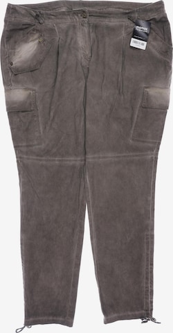 APART Pants in XXXL in Brown: front