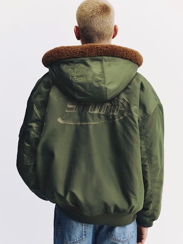 Pull&Bear Zimska jakna | zelena barva