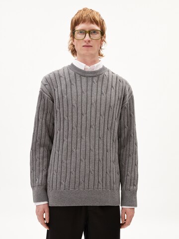 ARMEDANGELS Sweater 'MAASIMES' in Grey: front