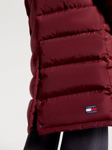 Tommy Jeans Wintermantel 'Alaska' in Rood