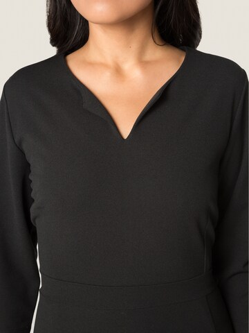 Rochie de cocktail '4TN010' de la Quiosque pe negru