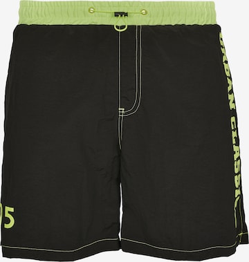 Urban Classics Board Shorts in Black: front