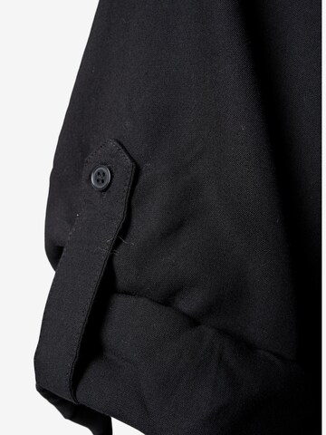 Robe-chemise 'Calilo' Zizzi en noir