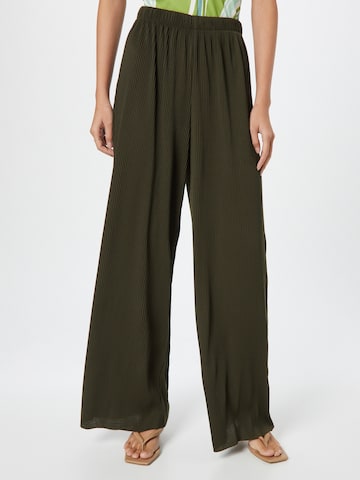 ABOUT YOU Pants 'Dion' in Green: front