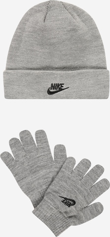 Nike Sportswear - Conjuntos em cinzento: frente