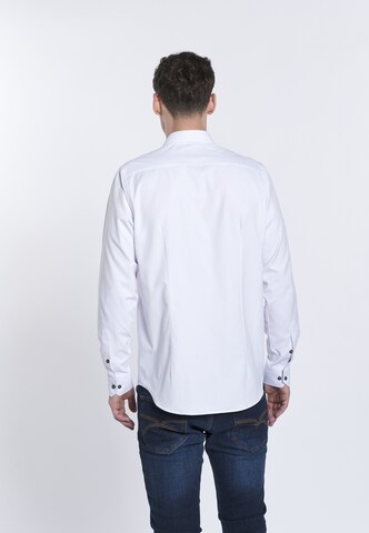 Coupe regular Chemise 'GIANFRANCO' DENIM CULTURE en blanc