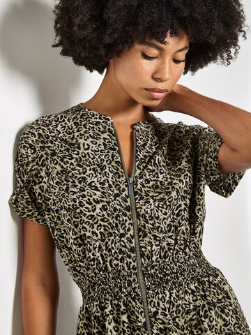 Apricot Dress ' ' in Green