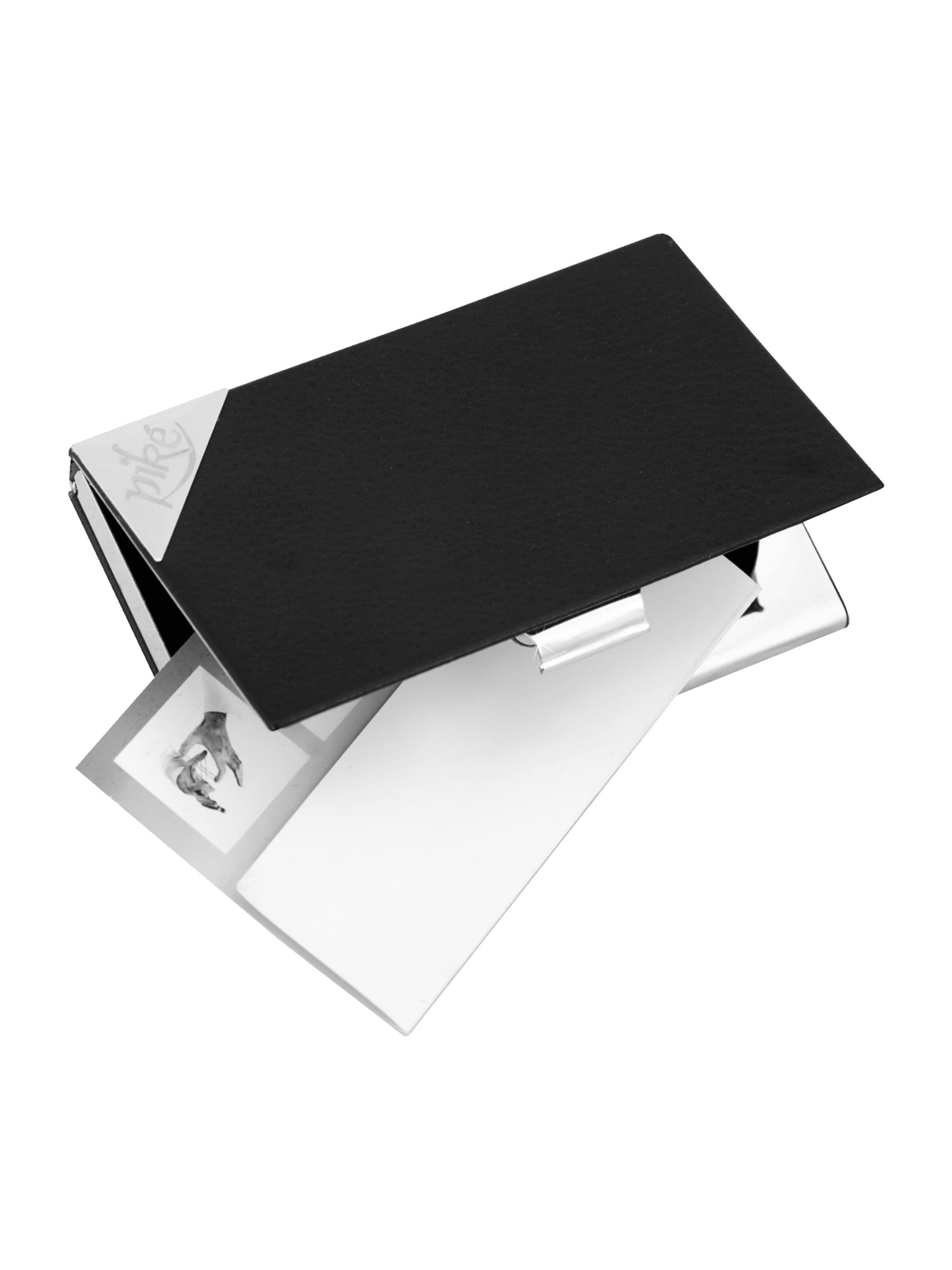 piké Wallet in Black: front