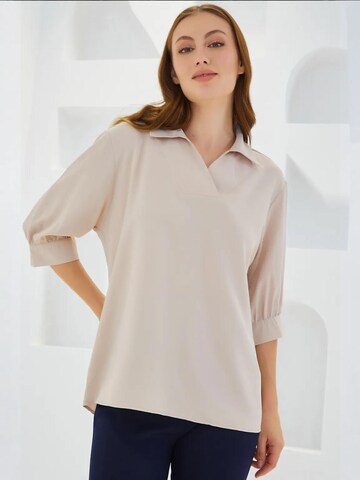 Bigdart - Blusa em branco: frente