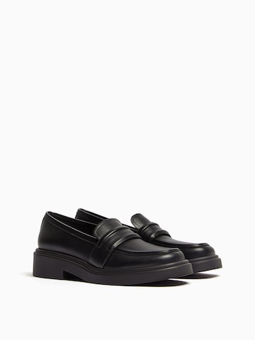 Bershka Slipper in Schwarz