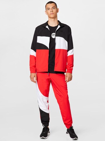 PUMA Tapered Sportbroek 'Clyde' in Rood