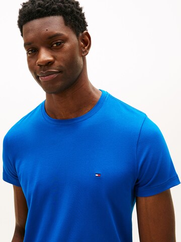 Coupe slim T-Shirt TOMMY HILFIGER en bleu